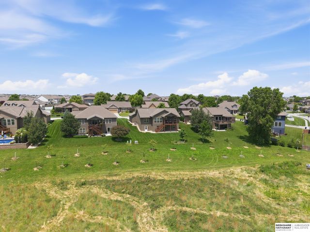19625 Adams Street, Omaha, NE 68135