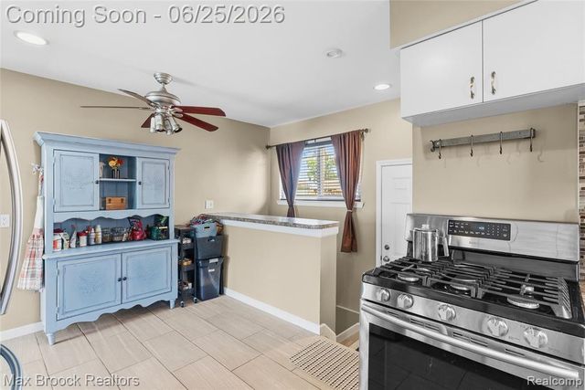 30250 Longfellow Avenue, Madison Heights, MI 48071