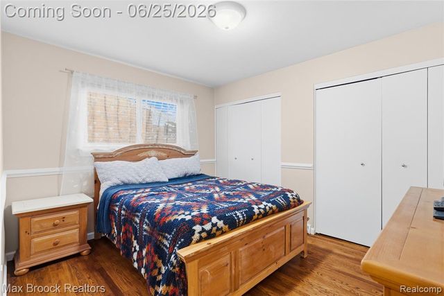 30250 Longfellow Avenue, Madison Heights, MI 48071