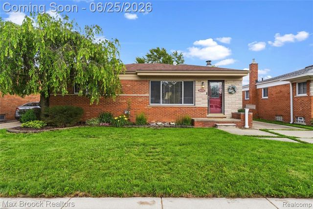 30250 Longfellow Avenue, Madison Heights, MI 48071
