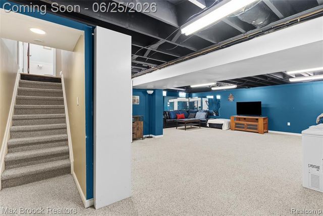 30250 Longfellow Avenue, Madison Heights, MI 48071