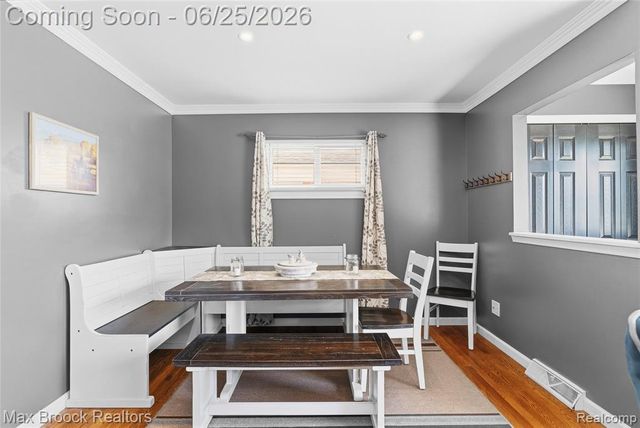 30250 Longfellow Avenue, Madison Heights, MI 48071