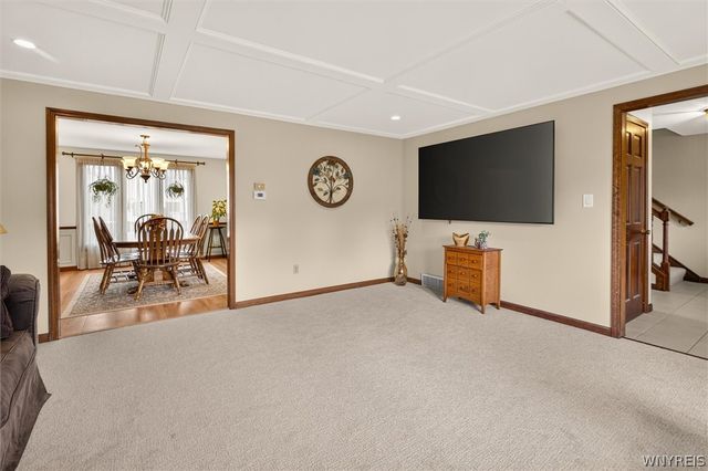 71 Pheasant Run Lane, Lancaster, NY 14086