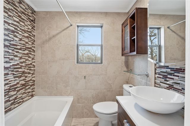 1412 Chautauqua Parkway, Des Moines, IA 50314