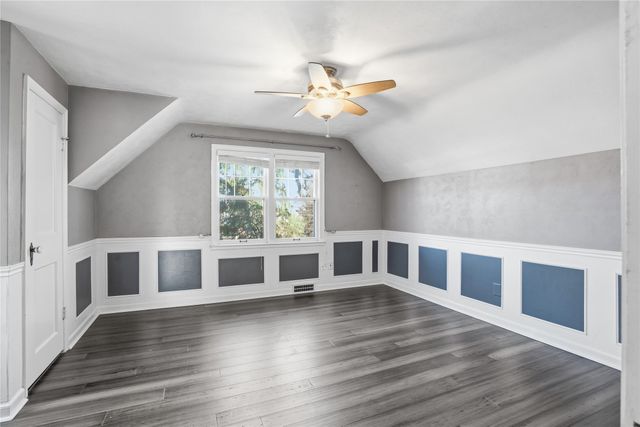 1412 Chautauqua Parkway, Des Moines, IA 50314