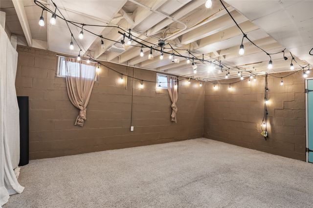 1412 Chautauqua Parkway, Des Moines, IA 50314