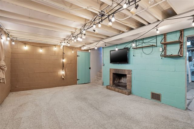 1412 Chautauqua Parkway, Des Moines, IA 50314