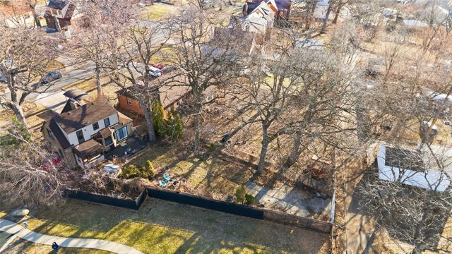 1412 Chautauqua Parkway, Des Moines, IA 50314