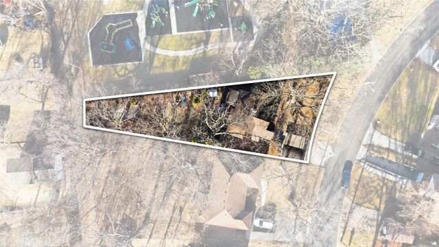 1412 Chautauqua Parkway, Des Moines, IA 50314