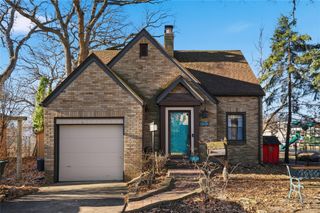 1412 Chautauqua Parkway, Des Moines, IA 50314