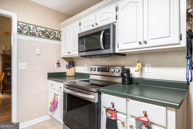 1828 Houston Lake Road, Kathleen, GA 31047