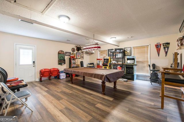 1828 Houston Lake Road, Kathleen, GA 31047