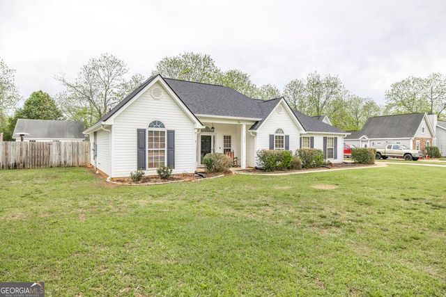 1828 Houston Lake Road, Kathleen, GA 31047