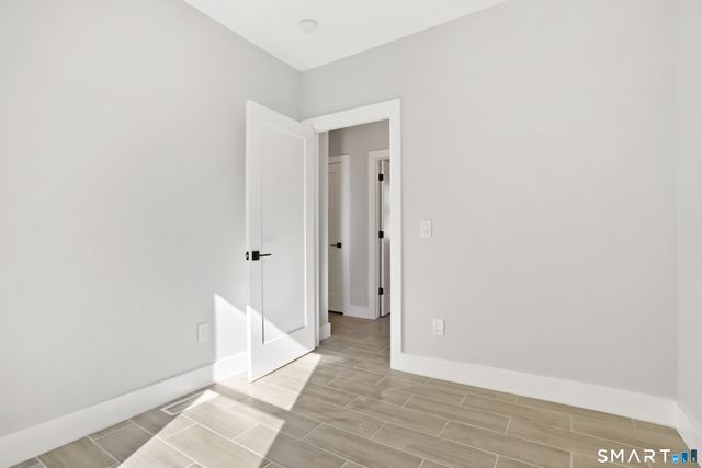 173 Wellsville Avenue A, New Milford, CT 06776