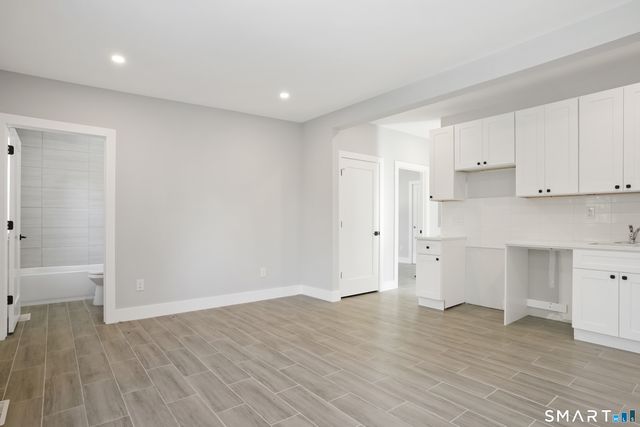 173 Wellsville Avenue A, New Milford, CT 06776