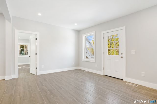 173 Wellsville Avenue A, New Milford, CT 06776