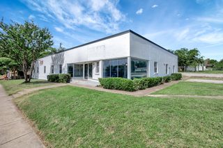 2200 Evans Avenue, Fort Worth, TX 76104