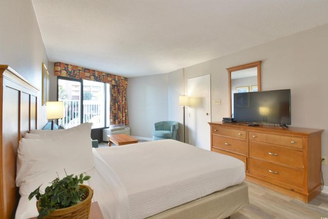 7000 Ocean Blvd. N # 129, Myrtle Beach, SC 29572