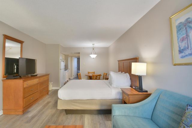 7000 Ocean Blvd. N # 129, Myrtle Beach, SC 29572