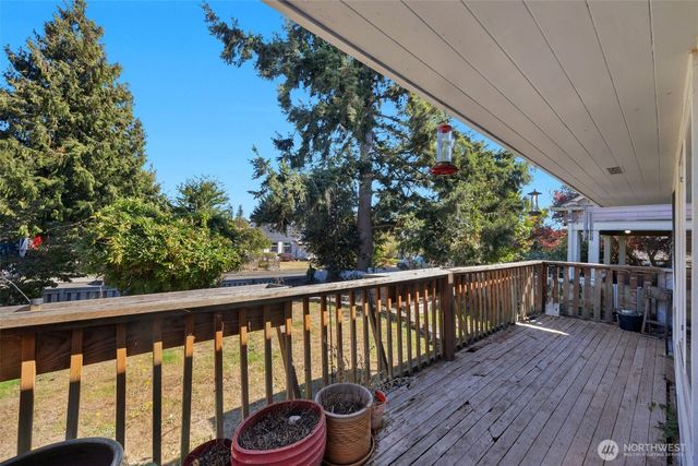 1516 Rainier Avenue, Everett, WA 98201