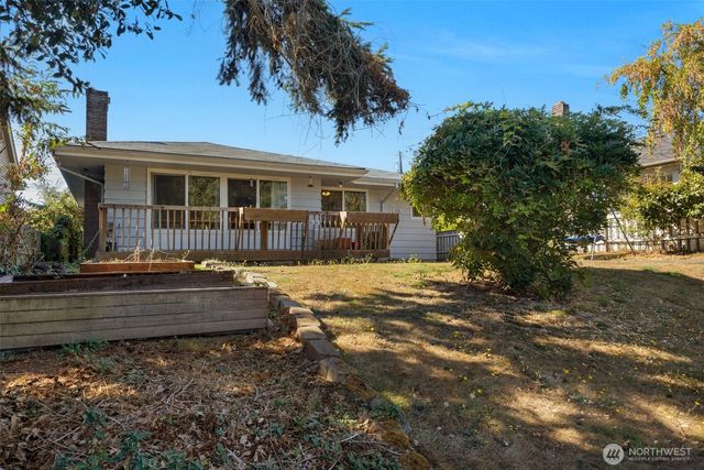 1516 Rainier Avenue, Everett, WA 98201