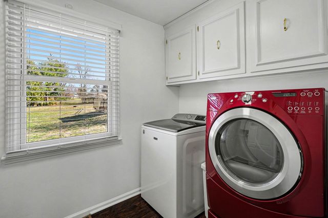 207 Montchanin Dr, Old Hickory, TN 37138