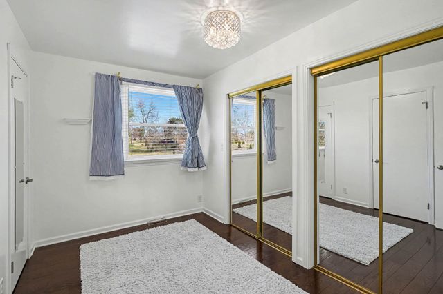 207 Montchanin Dr, Old Hickory, TN 37138