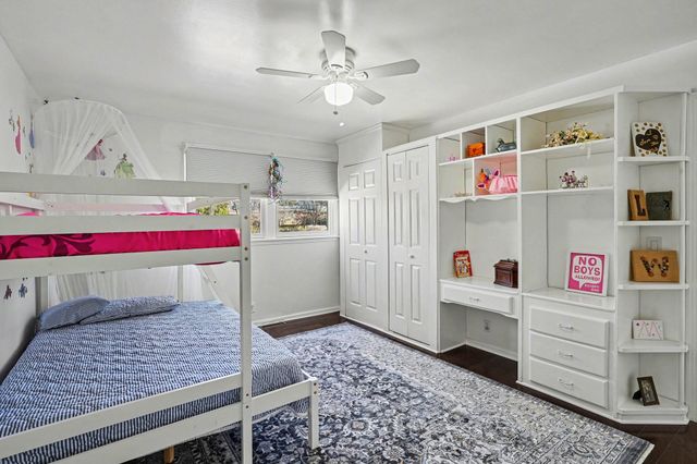 207 Montchanin Dr, Old Hickory, TN 37138