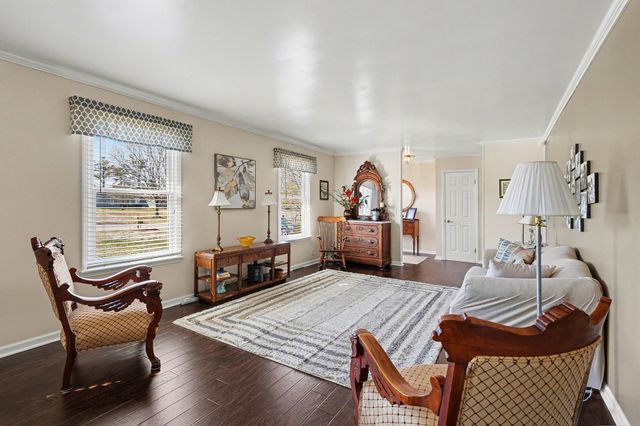 207 Montchanin Dr, Old Hickory, TN 37138