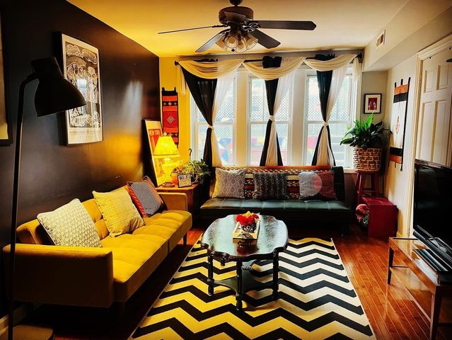 2840 W 21st Place 1, Chicago, IL 60623