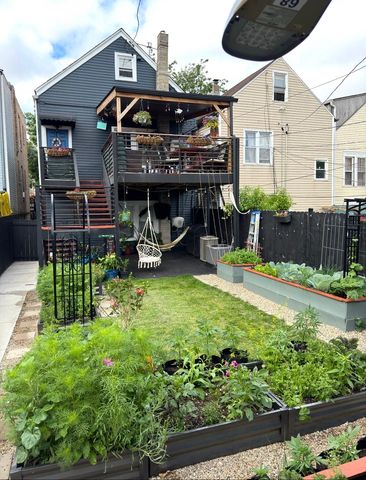 2840 W 21st Place 1, Chicago, IL 60623