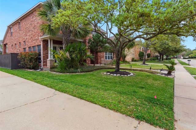 5715 Santa Fe Springs Drive, Houston, TX 77041