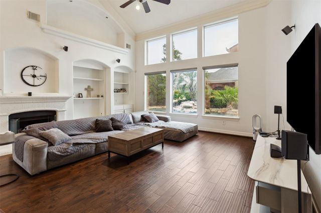 5715 Santa Fe Springs Drive, Houston, TX 77041