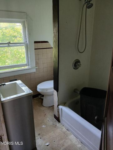 628 Blair Court, Toledo, OH 43604