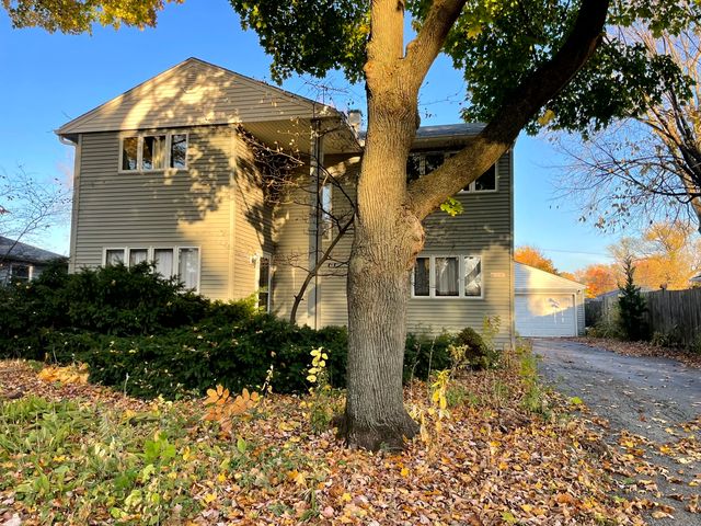 2110 Swan Lane, Rolling Meadows, IL 60008