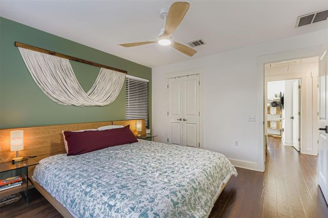 1601 Miriam Ave 302, Austin, TX 78702