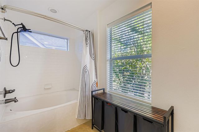 1601 Miriam Ave 302, Austin, TX 78702