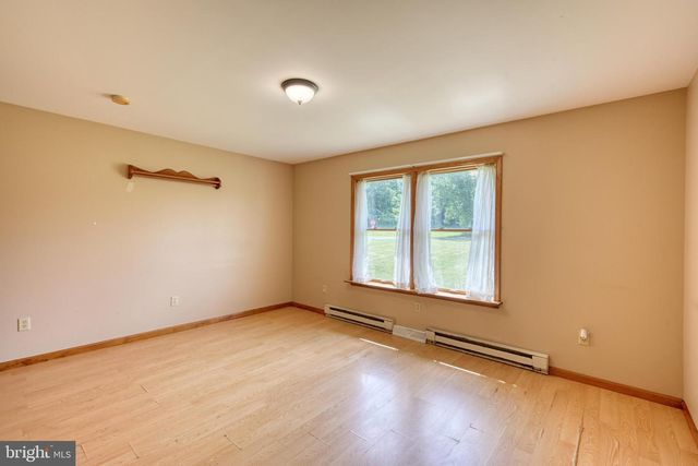 26 E BETHANY RD, Newmanstown, PA 17073