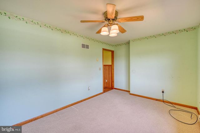 26 E BETHANY RD, Newmanstown, PA 17073