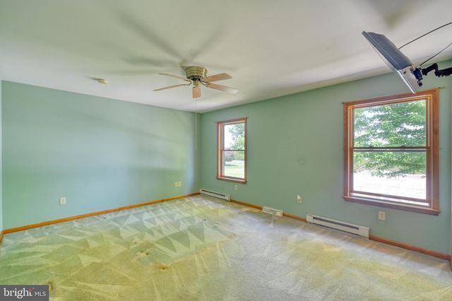 26 E BETHANY RD, Newmanstown, PA 17073