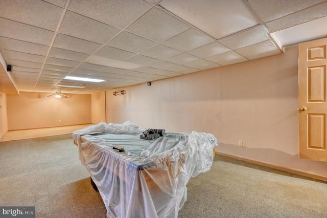 26 E BETHANY RD, Newmanstown, PA 17073