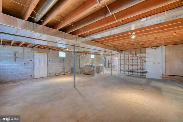26 E BETHANY RD, Newmanstown, PA 17073