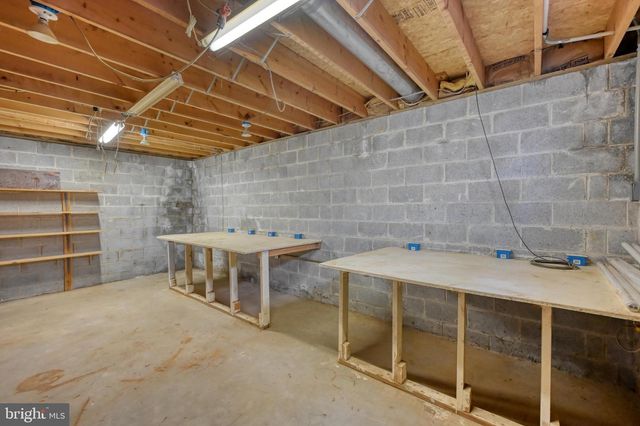 26 E BETHANY RD, Newmanstown, PA 17073