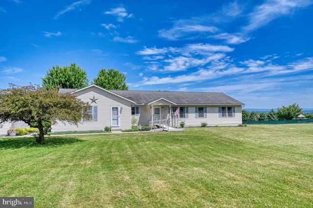 26 E BETHANY RD, Newmanstown, PA 17073