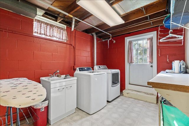6741 Jansen DRIVE, West Bend, WI 53090