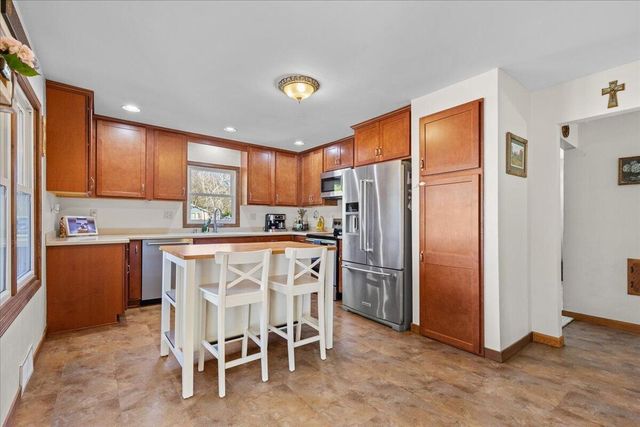 6741 Jansen DRIVE, West Bend, WI 53090