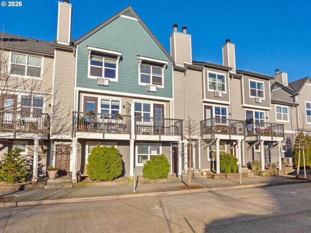 758 Se FAIRWINDS Loop, Vancouver, WA 98661