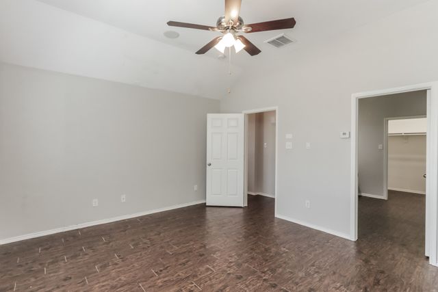 631 Magnolia Lane, Glenn Heights, TX 75154