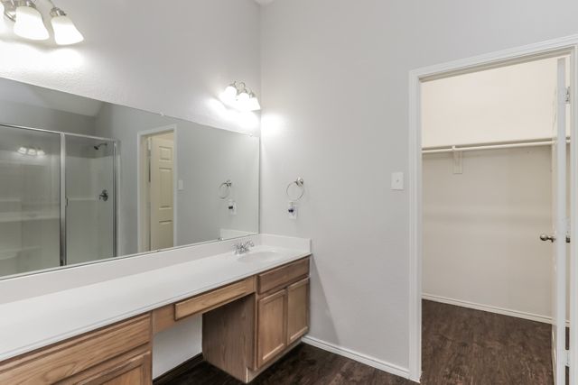 631 Magnolia Lane, Glenn Heights, TX 75154