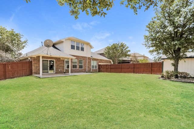 631 Magnolia Lane, Glenn Heights, TX 75154